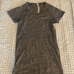 Lululemon swiftly tech short sleeve!